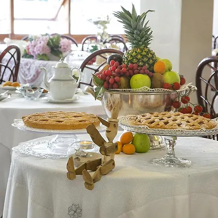 Pinocchio Hotell 3*