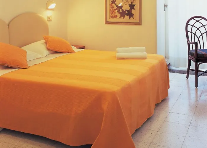 比诺丘酒店 卡托利卡